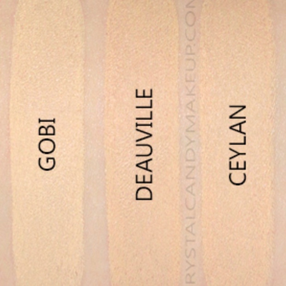 Light 3 GOBI - NARS Sheer Glow Foundation - Picture 6 of 8